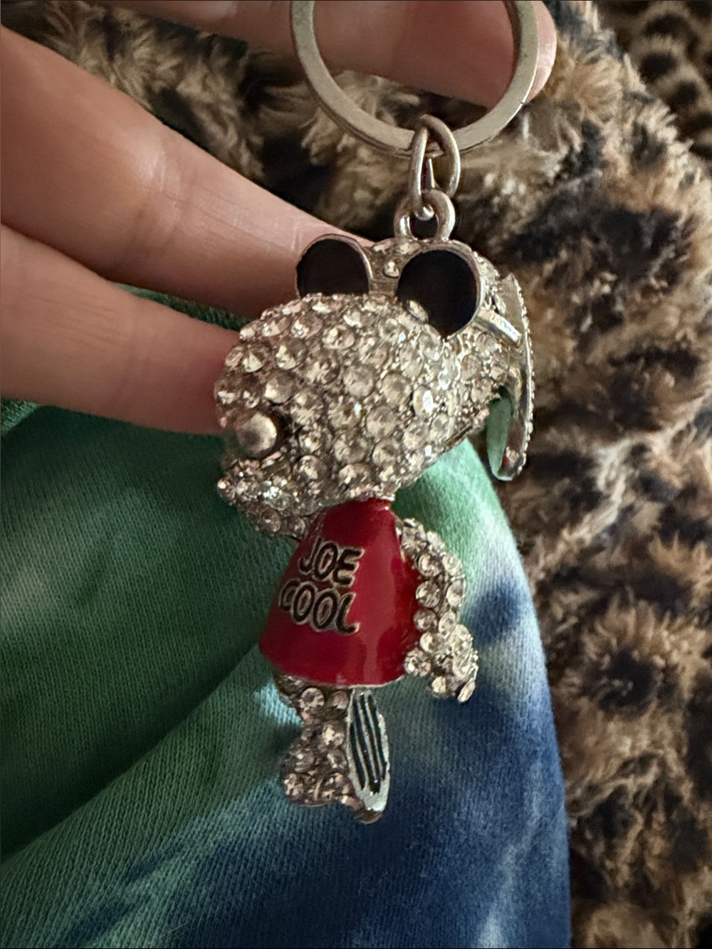 Snoopy Joe Cool Pave Chrystal key chain - Picture 7 of 9